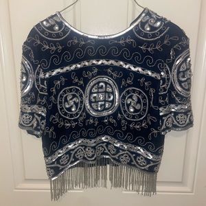 Gently worn, beautiful A.J. Bari sequin and beaded top. Perfect for New Years!